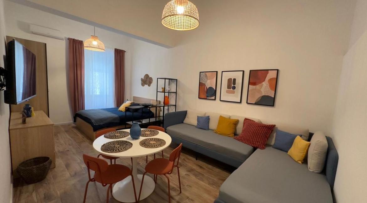 Etna Charme Apartment 카타니아 외부 사진